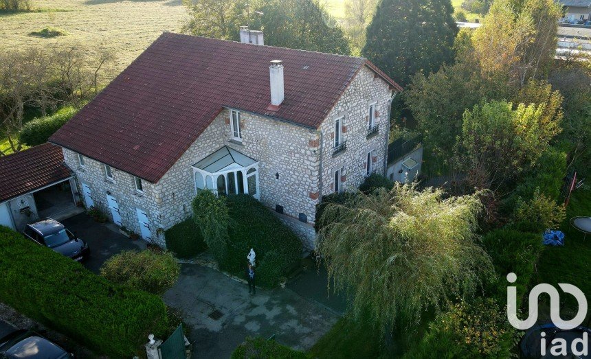 House 10 rooms of 231 m² in Varennes-en-Argonne (55270)