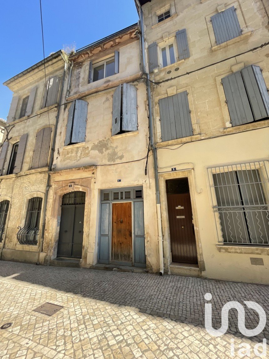 Building in Tarascon (13150) of 230 m²