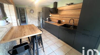 Maison 8 pièces de 236 m² à Ernes (14270)