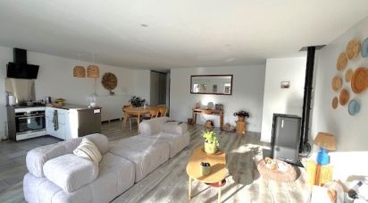 Maison 4 pièces de 103 m² à Sainte-Foy (85150)