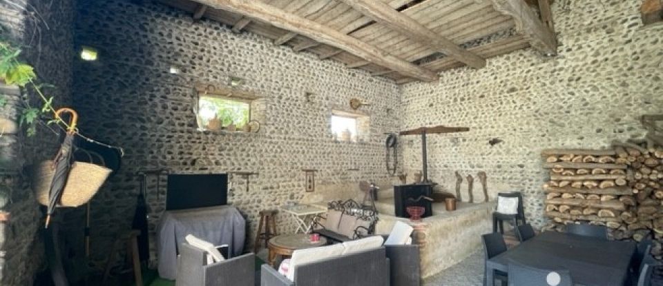 Longere 8 rooms of 250 m² in Bazillac (65140)