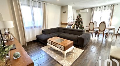 Maison 4 pièces de 89 m² à Saint-Pierre-du-Mont (40280)