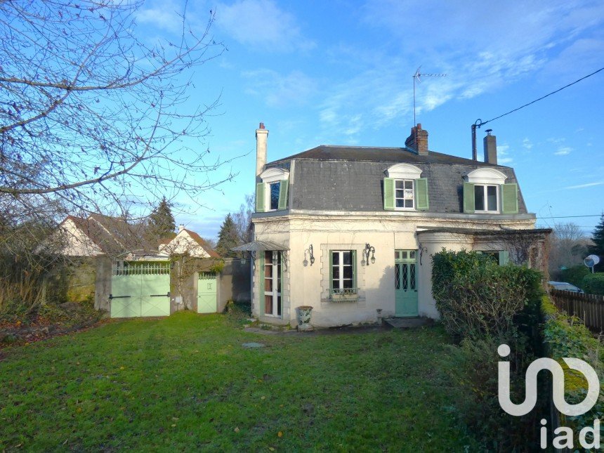 House 5 rooms of 105 m² in Bazoches-sur-Guyonne (78490)