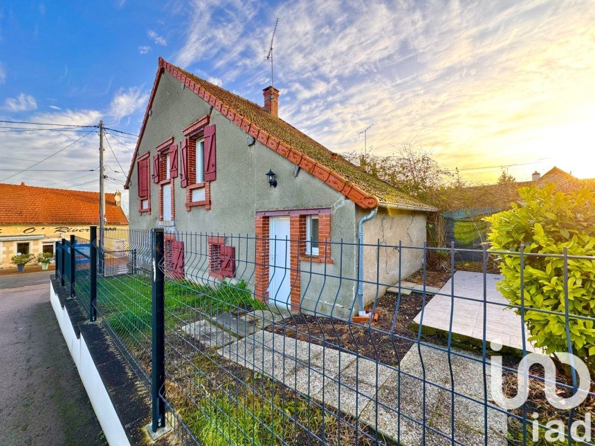 Maison 4 pièces de 72 m² à Cosne-Cours-sur-Loire (58200)