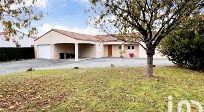 House 5 rooms of 131 m² in La Châtaigneraie (85120)