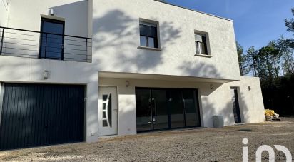 House 5 rooms of 95 m² in Saint-Cyr-sur-Mer (83270)