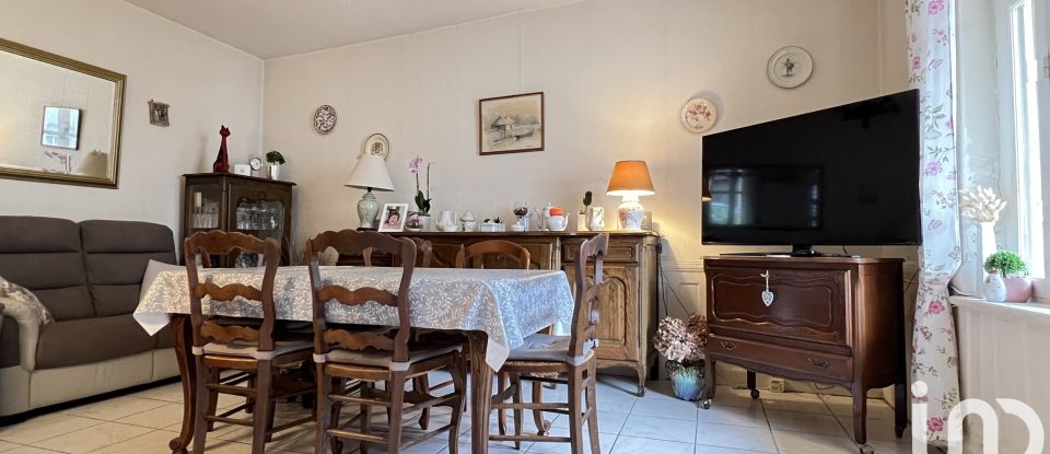 House 6 rooms of 147 m² in Amboise (37400)