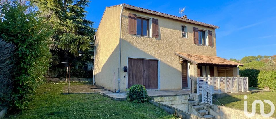 Maison traditionnelle 5 pièces de 91 m² à Pont-Saint-Esprit (30130)