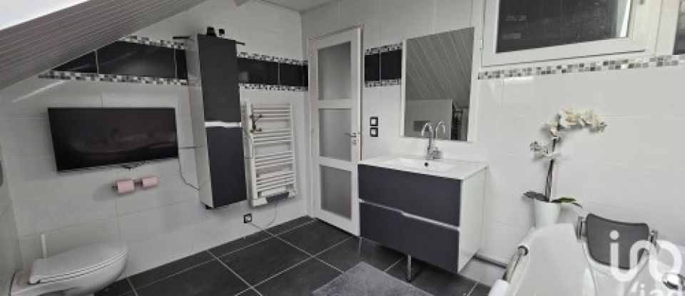 Maison 7 pièces de 124 m² à Noisy-le-Grand (93160)