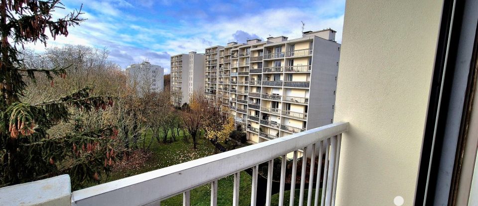 Apartment 3 rooms of 67 m² in Cergy (95000)