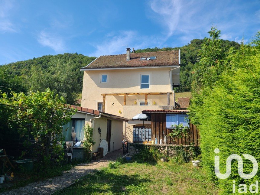 Village house 5 rooms of 133 m² in Apprieu (38140)