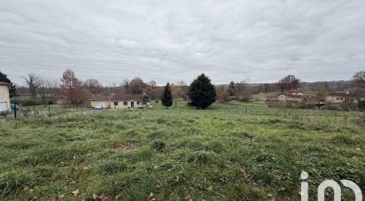 Land of 929 m² in Saint-Gence (87510)