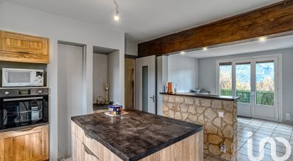 Maison 6 pièces de 183 m² à Têche (38470)