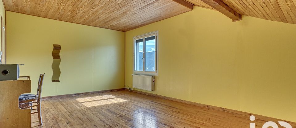 Maison 6 pièces de 183 m² à Têche (38470)