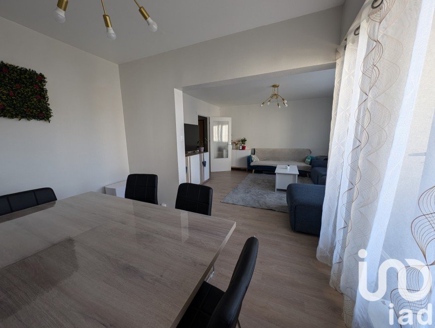 Apartment 5 rooms of 96 m² in Arbent (01100)