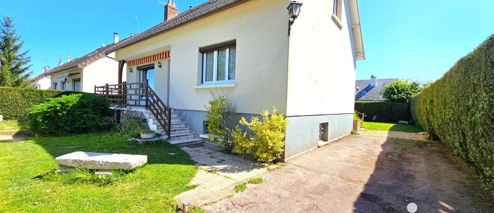 Maison 6 pièces de 146 m² à Lucé (28110)