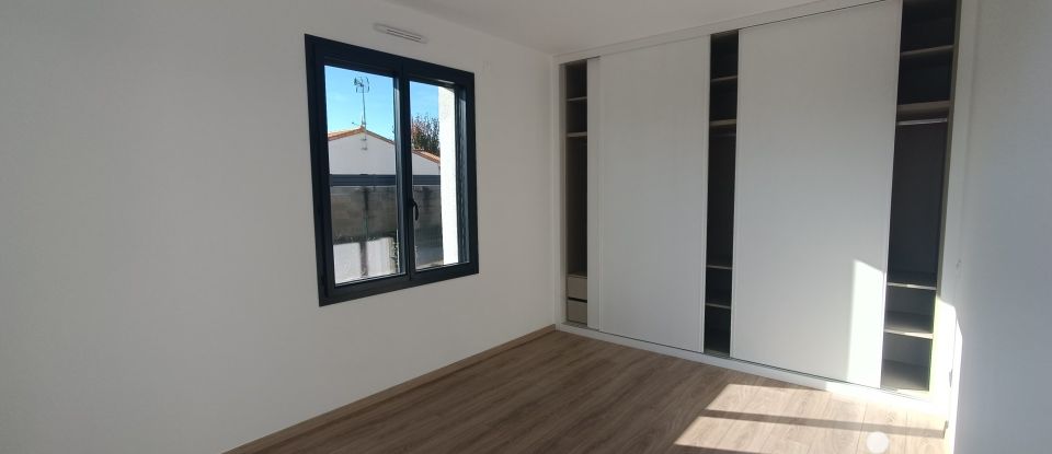 Pavillon 6 pièces de 141 m² à Niort (79000)