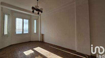 Appartement 3 pièces de 44 m² à Marseille (13007)