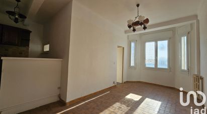 Appartement 3 pièces de 44 m² à Marseille (13007)