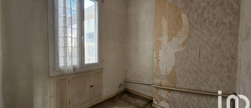 Appartement 3 pièces de 44 m² à Marseille (13007)