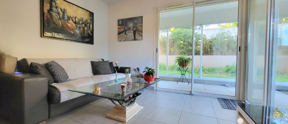 Appartement 3 pièces de 74 m² à SAINT-PIERRE-LA-MER (11560)