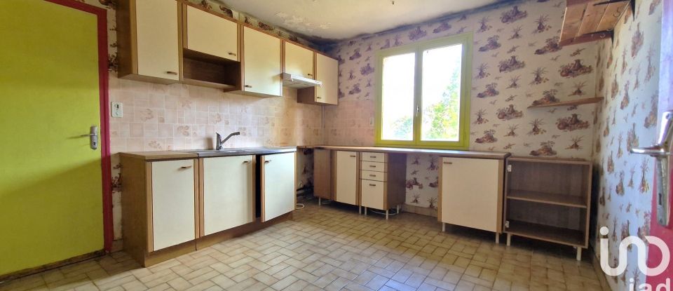 Traditional house 5 rooms of 118 m² in Livré-sur-Changeon (35450)