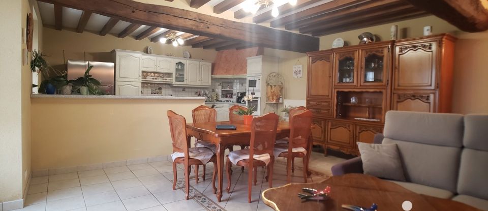 Country house 5 rooms of 142 m² in Vibraye (72320)