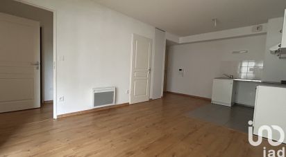 Apartment 2 rooms of 45 m² in Angers (49100)