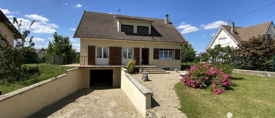 House 6 rooms of 135 m² in Pogny (51240)