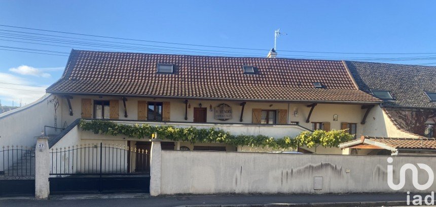 Maison 10 pièces de 261 m² à Chalon-sur-Saône (71100)