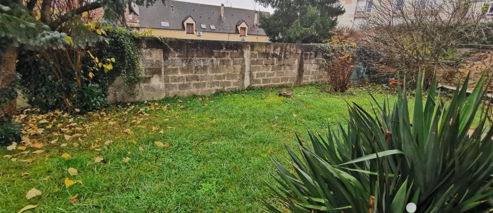 Traditional house 4 rooms of 83 m² in Brie-Comte-Robert (77170)