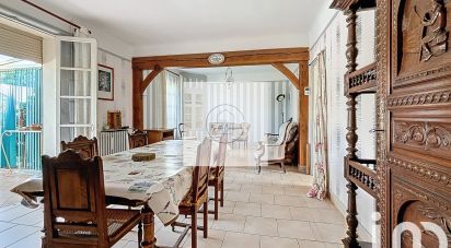 House 5 rooms of 103 m² in L'Aigle (61300)