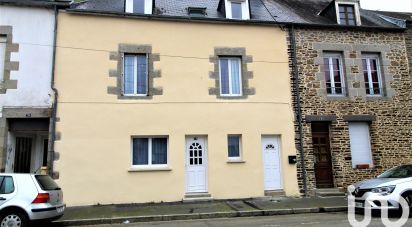 Town house 5 rooms of 106 m² in Saint-James (50240)