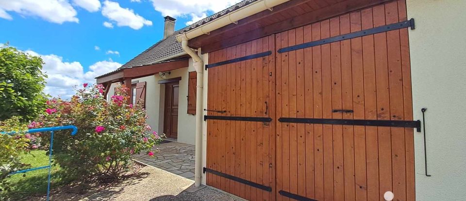 Pavillon 6 pièces de 138 m² à Chemilly-sur-Serein (89800)