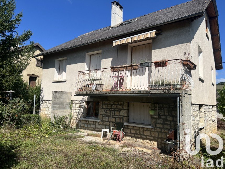 Maison traditionnelle 8 pièces de 115 m² à Marvejols (48100)