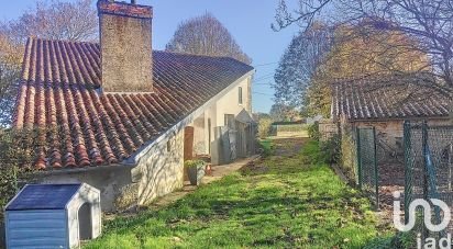 House 4 rooms of 115 m² in Usson-du-Poitou (86350)