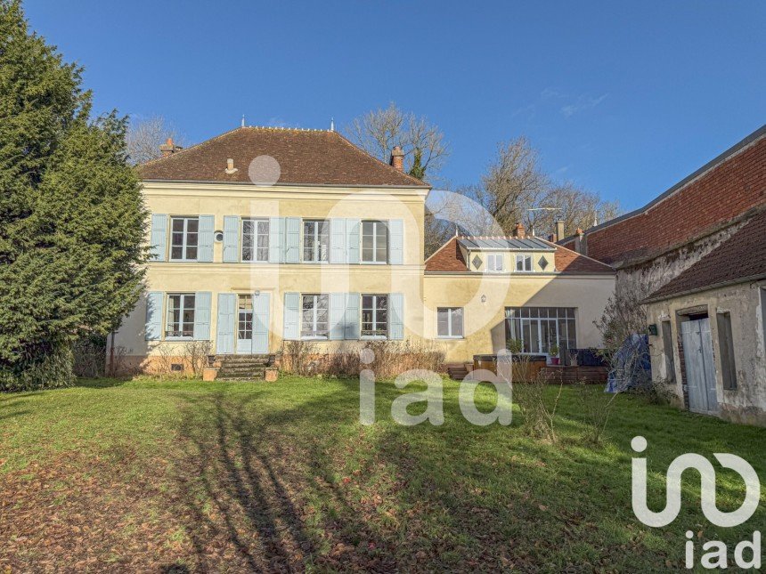 Maison 10 pièces de 256 m² à Coulommiers (77120)