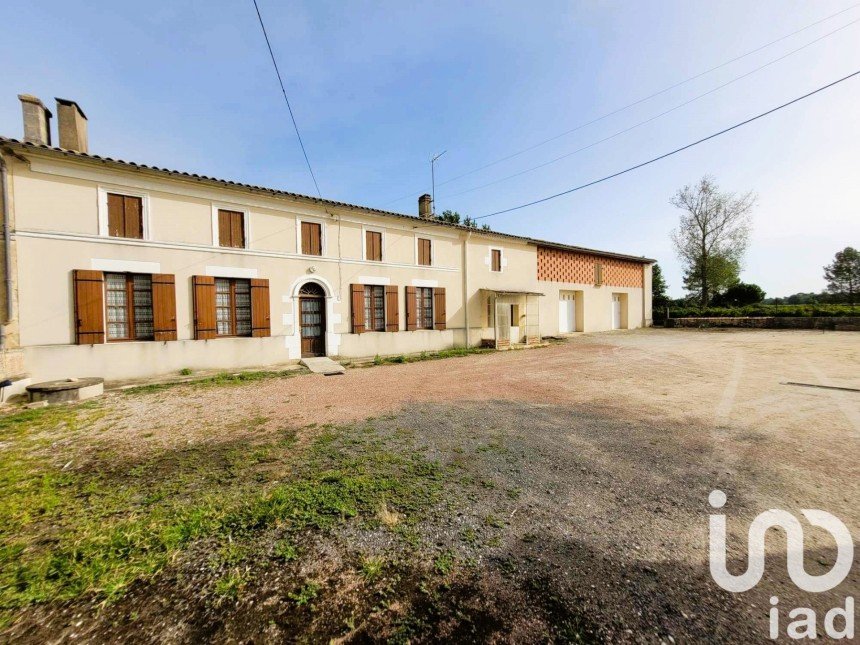 Maison 4 pièces de 183 m² à Saint-Ciers-sur-Gironde (33820)