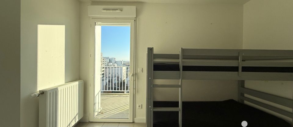 Appartement 5 pièces de 100 m² à Bordeaux (33300)