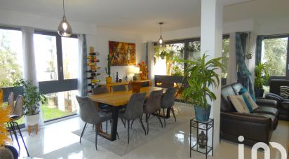 Appartement 5 pièces de 96 m² à Fontenay-le-Fleury (78330)