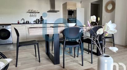 Apartment 3 rooms of 61 m² in Odos (65310)