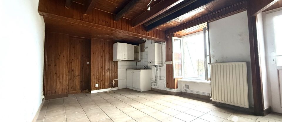 House 6 rooms of 141 m² in Saint-Gence (87510)