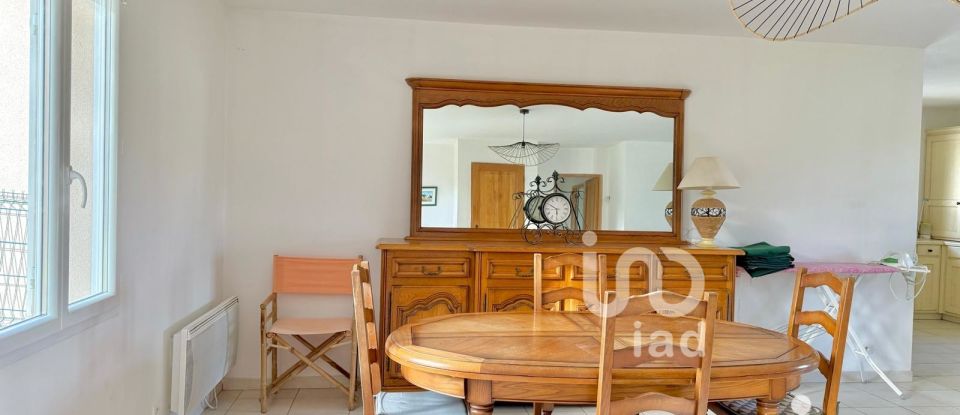 House 4 rooms of 91 m² in Les Mathes (17570)