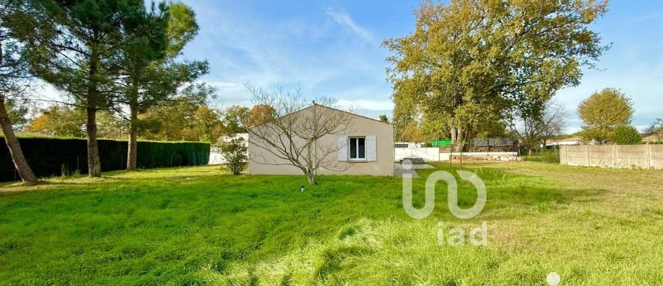 House 4 rooms of 91 m² in Les Mathes (17570)