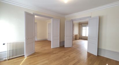 Apartment 4 rooms of 153 m² in Poitiers (86000)