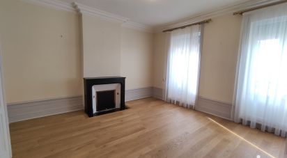 Appartement 4 pièces de 153 m² à Poitiers (86000)