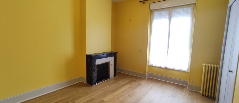 Appartement 4 pièces de 153 m² à Poitiers (86000)