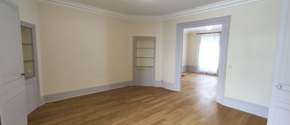 Appartement 4 pièces de 153 m² à Poitiers (86000)