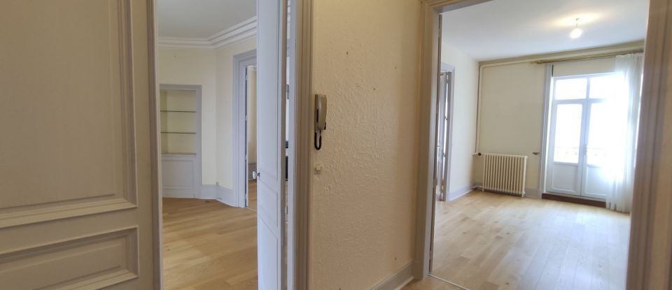 Appartement 4 pièces de 153 m² à Poitiers (86000)