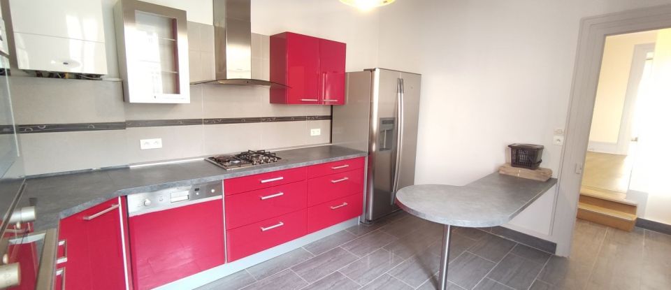 Appartement 4 pièces de 153 m² à Poitiers (86000)